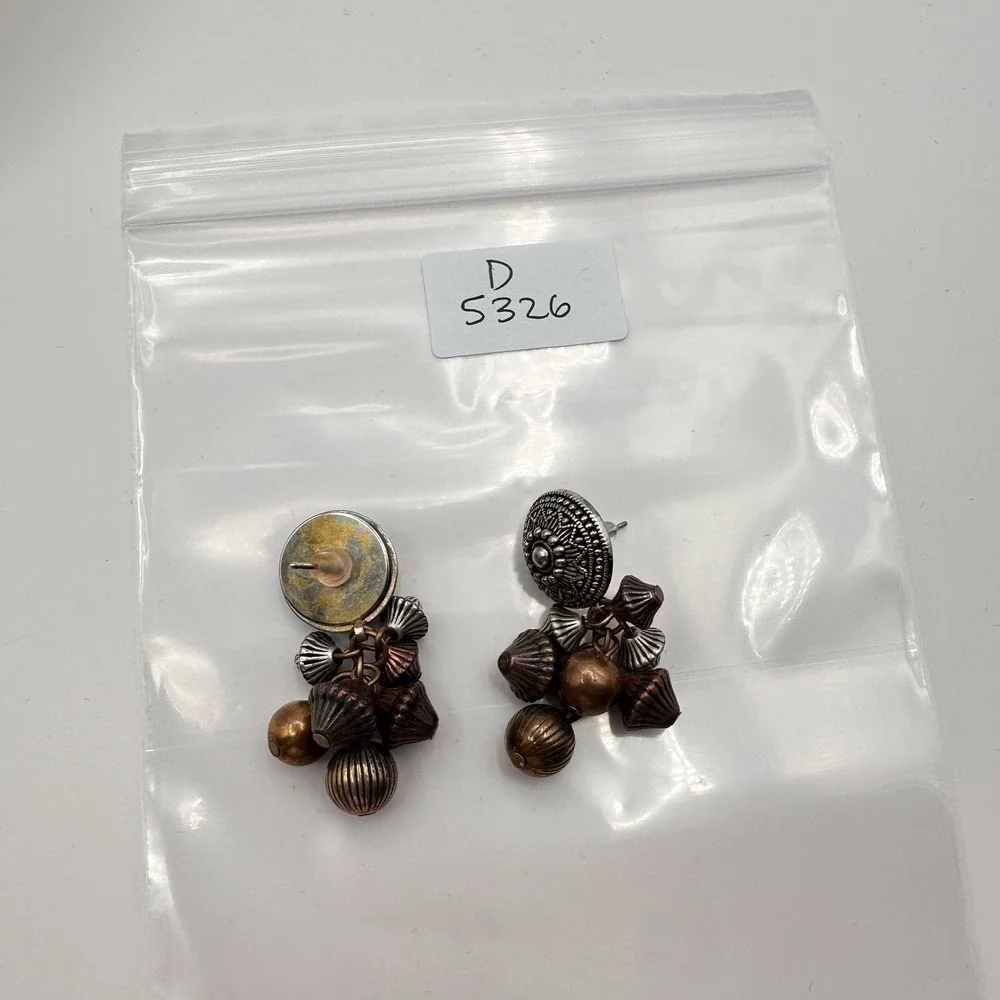 Vintage 90s Beaded Cluster Stud Earrings Boho Y2K Women's Jewelry